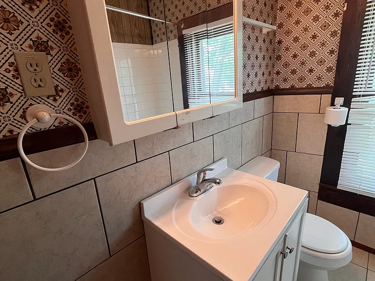 921 Crescent Ave #1/2 — Photo 7