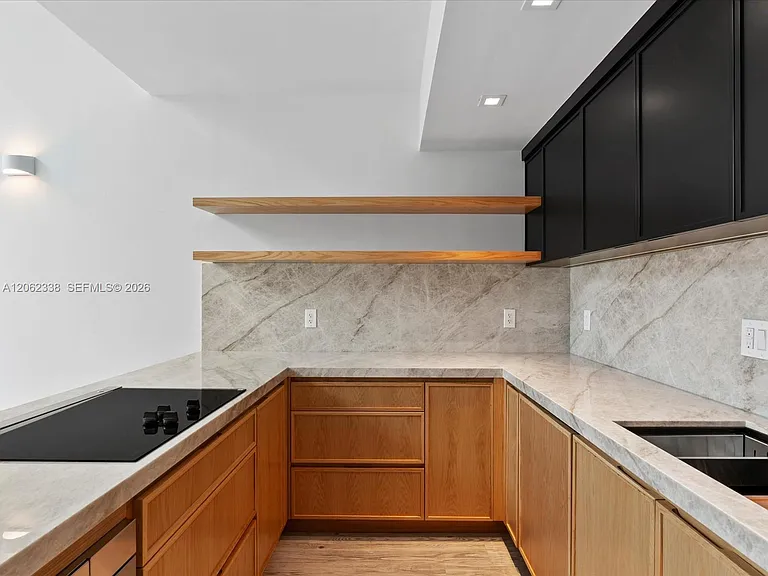 92 SW 3rd St #704 — Photo 15
