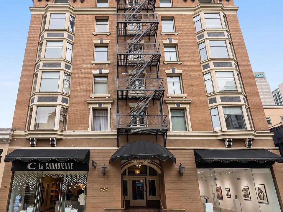 1st image of 777 Burrard St #35892