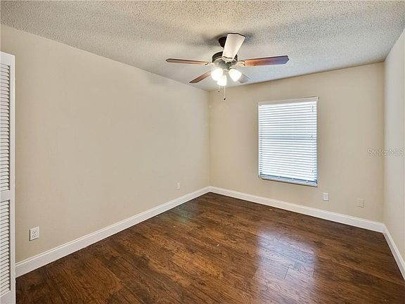 4th image of 1360 Fairview Ave