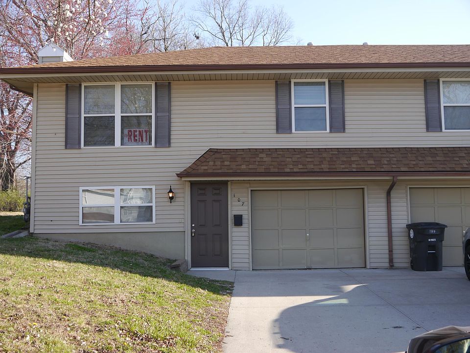 1st image of 107 Spring Ct
