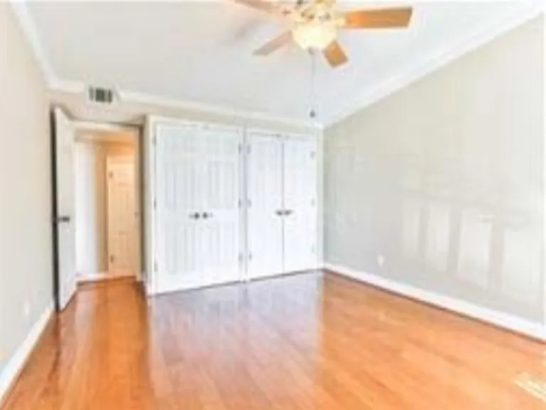 5238 Memorial Dr — Photo 13