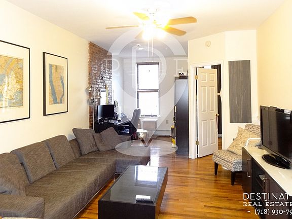 2nd image of 376 13th St