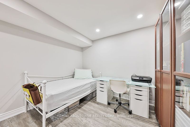 Burlington House for rent - 3 Bedrooms — photo 38