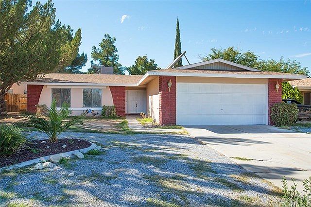 1st image of 14146 La Paz Dr