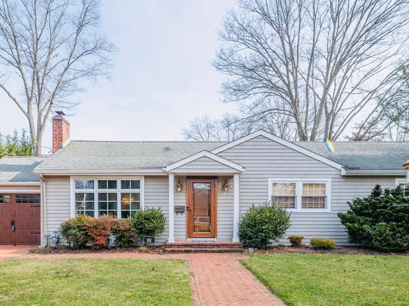 101 Oak Place, Fair Haven, NJ 07704