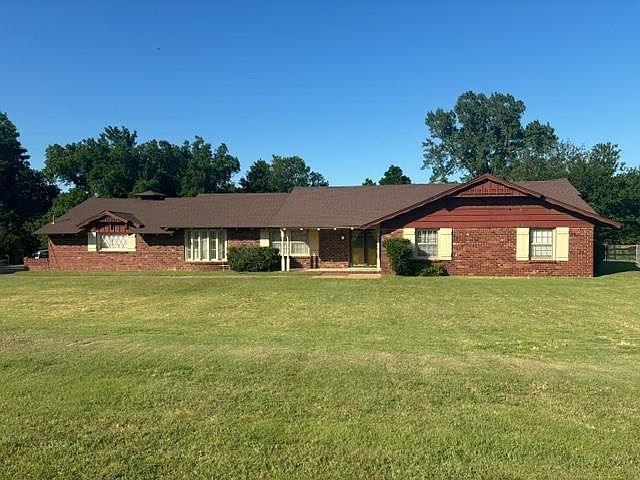 1st image of 2724 NE Orlie Dr