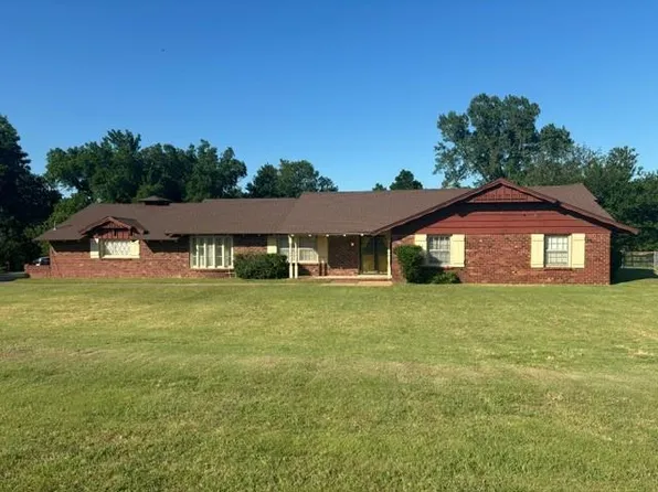 2724 NE Orlie Dr, Forest Park, OK 73121