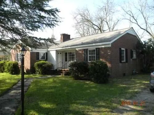 207 E Columbia Ave, Leesville, SC 29070