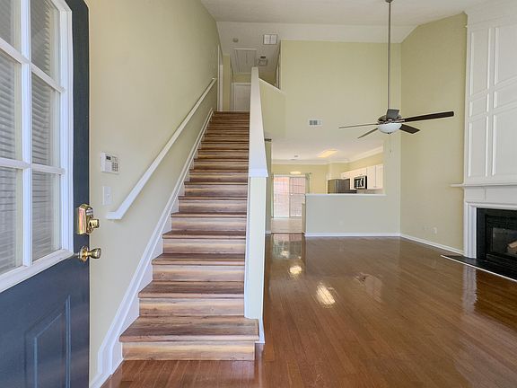4th image of 3025 Oxwell Dr NW