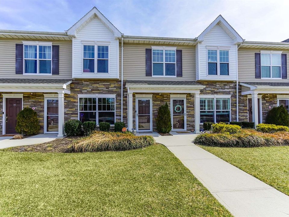 38 Weatherby Lane UNIT 38, Central Islip, NY 11722 Zillow