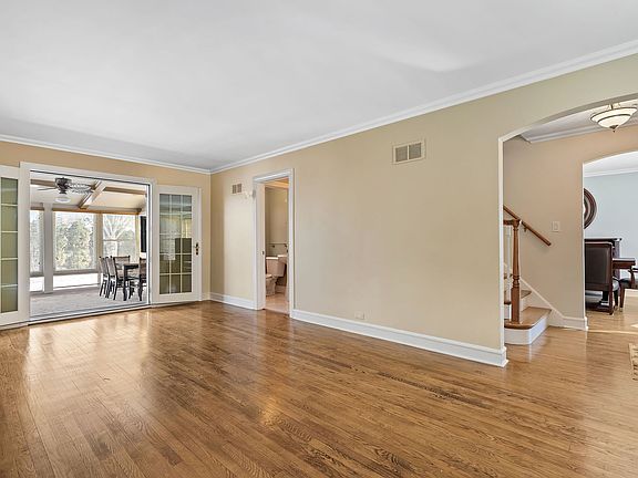 2nd image of 1839 N 78th Ave