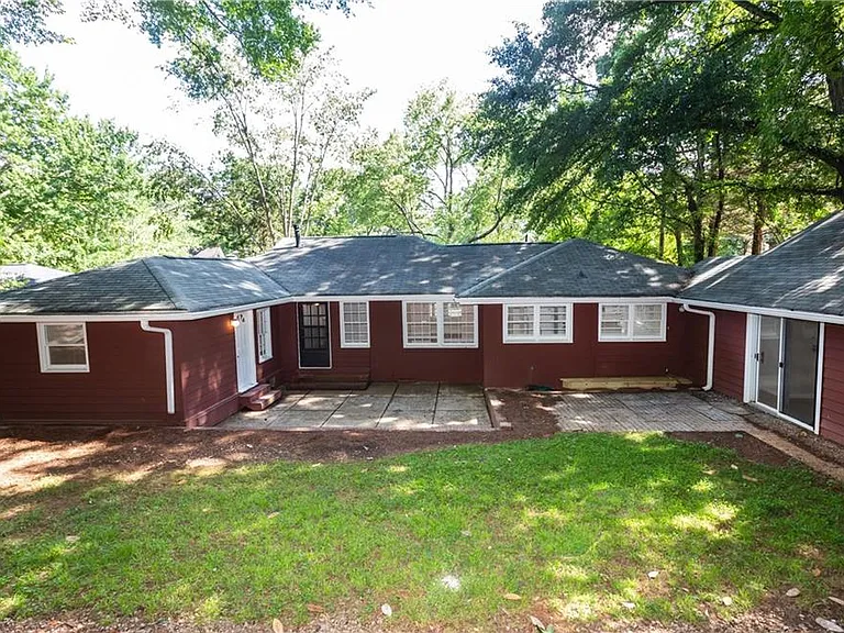1392 Lively Ridge Rd NE — Photo 36