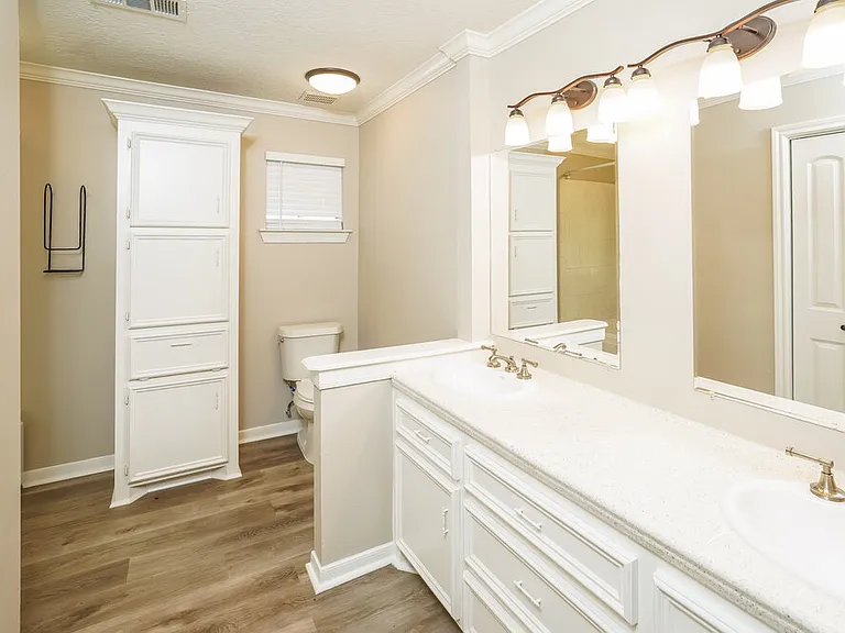 17311 Modbury St — Photo 11