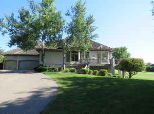 17860 Bearpath Trl, Eden Prairie, MN 55347