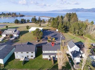 868 5th Ave #B, Hammond, OR