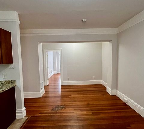 5th image of 935 Sutter St #22