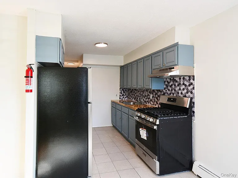 1510 Beach 12 St #2 — Photo 5