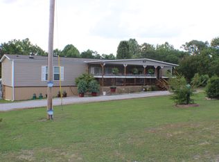 1202 E Cole Rd, Quebeck, TN 38579
