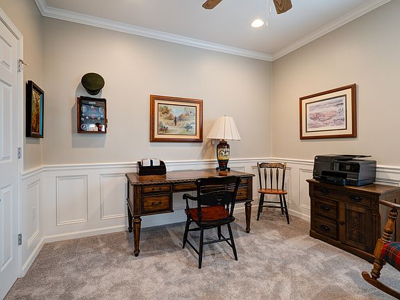 5th image of 12570 Broadmoor Ct N