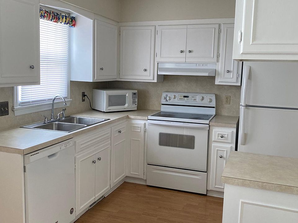 14706 Harvey Oaks Ave, Omaha, NE 68144 Zillow