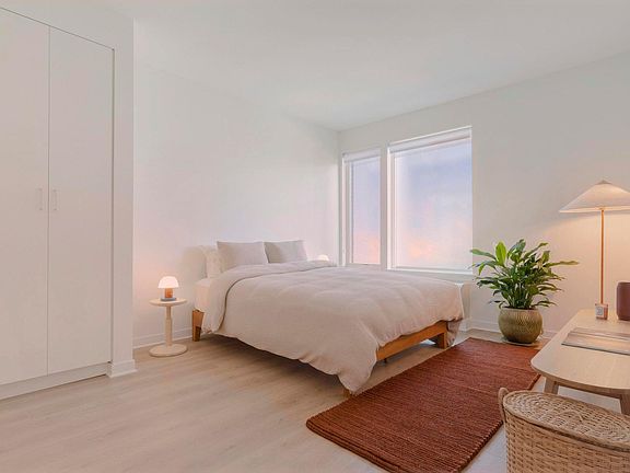 5th image of 152 Yale Ave #113