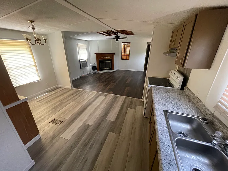 2484 Blaine Trace Rd — Photo 3