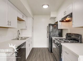 2202 Grand Ave, San Diego, CA 92109