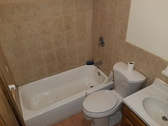 2nd image of 14 Van Buren St #2
