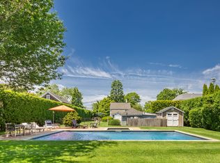 98 Powell Ave, Southampton, NY 11968