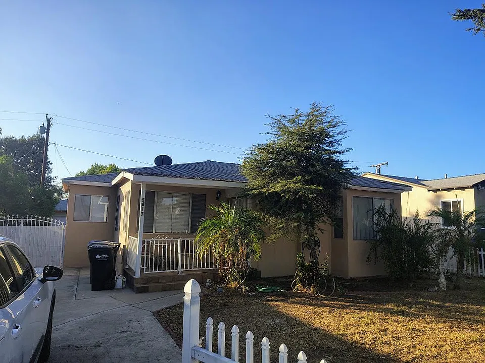 5817 Norwalk Blvd