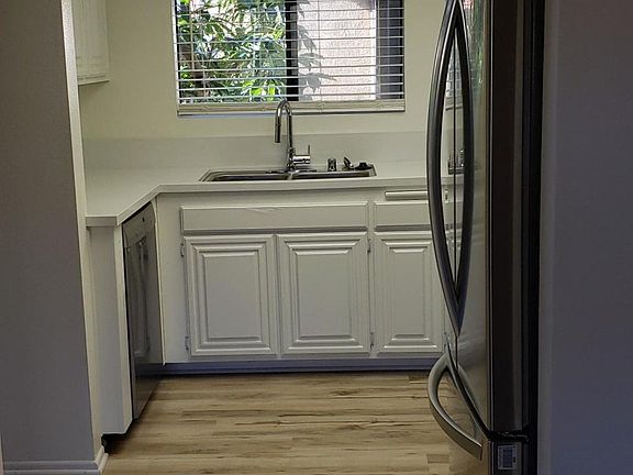 3rd image of 751 Birchpark Cir APT 204