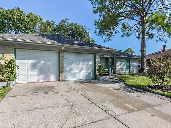 2nd image of 16214 Espinosa Dr