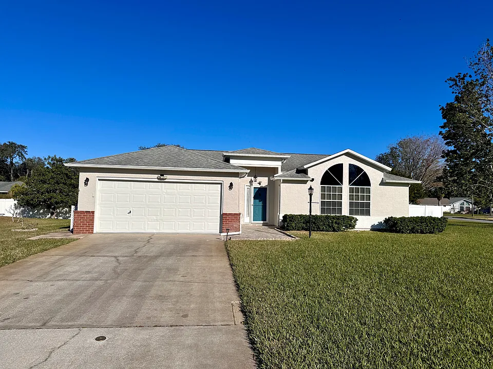 4 Parkview Ln