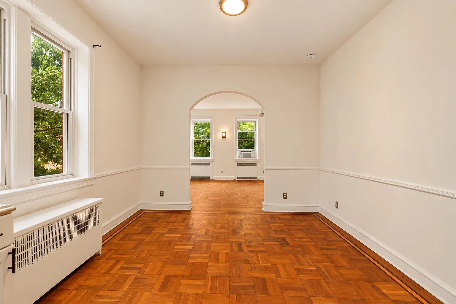 1 bed, 1.0 bath, 1200 sqft, $3,500 — Photo 2
