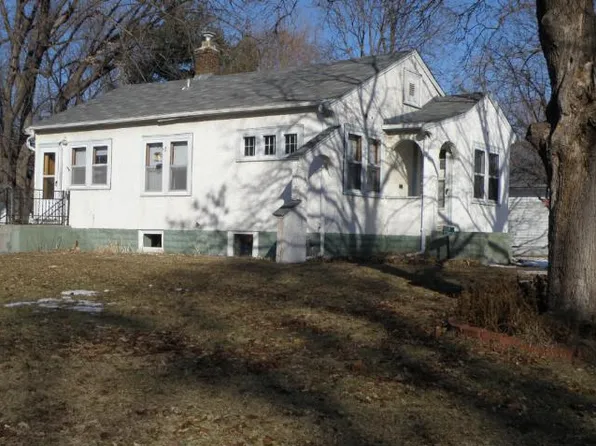 5603 Bryant Ave N, Brooklyn Center, MN 55430