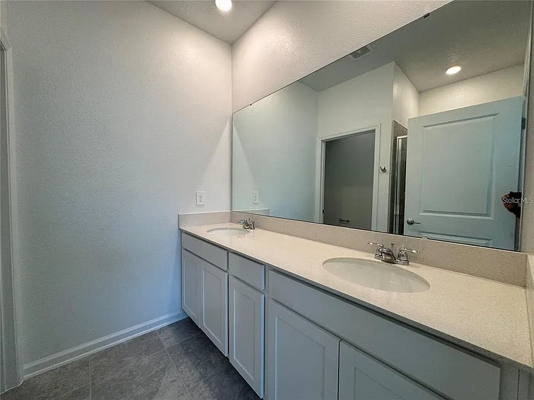 8115 Sayings Dr — Photo 14