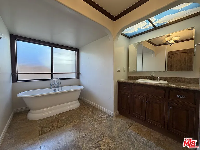 12841 Landale St — Photo 21