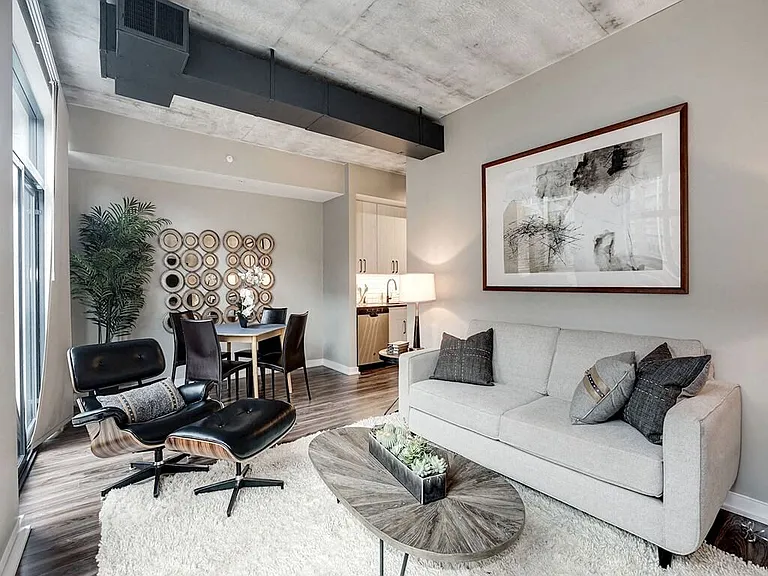 Coda on H — Photo 6