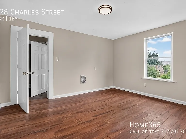 128 Charles St — Photo 6