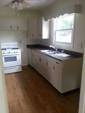 4th image of 2713 Dakota Dr