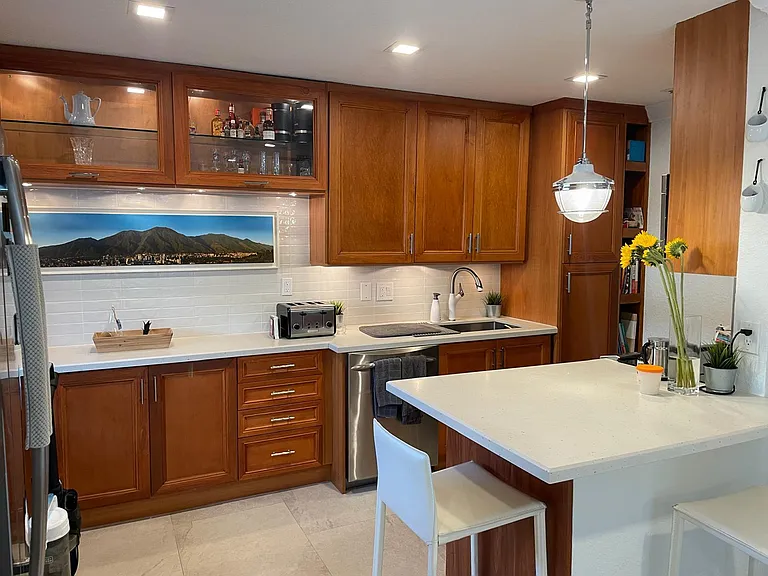 1400 NE 18th St #4 — Photo 4