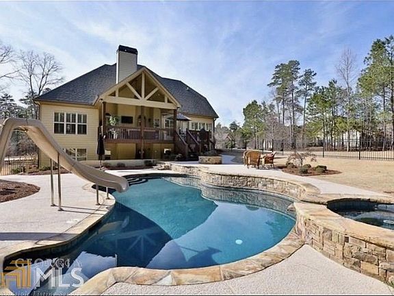 3rd image of 226 Bradshaw Farms Dr #10