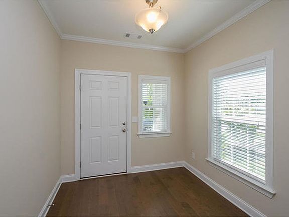 4th image of 929 Glenhaven Dr