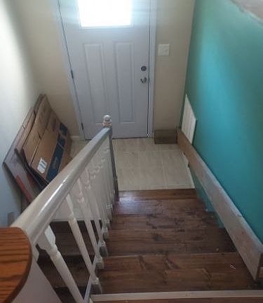 5th image of 2220 NW Crown Cir
