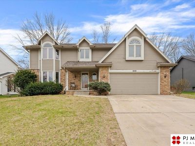 609 Michael Dr, Papillion, NE, 68046