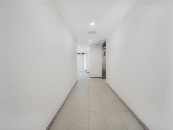 2nd image of 10918 Camarillo St #501