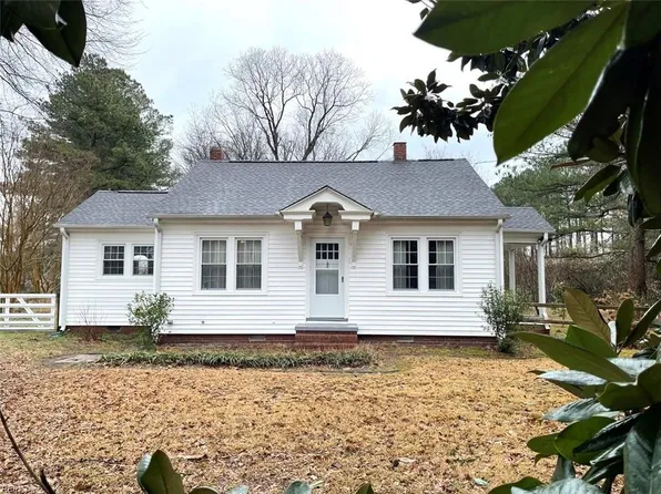 805 Shell Rd, Chesapeake, VA 23323