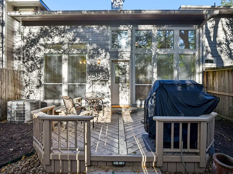 27 Endor Forest Pl — Photo 21