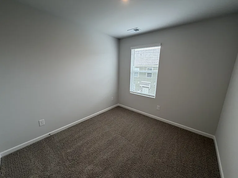4913 Mowbray Way — Photo 12